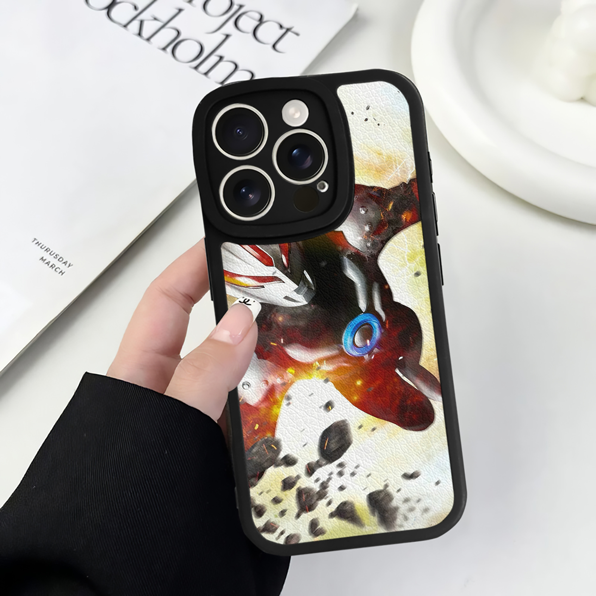 （画像用） ウルトラマン Ultraman 【iPhone 16シリーズ対応】シリコンスマホケース（レザー調） 材質：シリコン